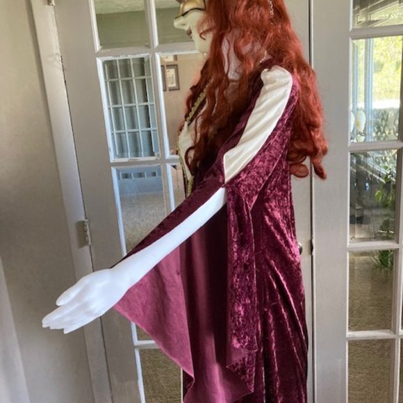 Halloween Queen Costume Queen - Picture 3 of 7